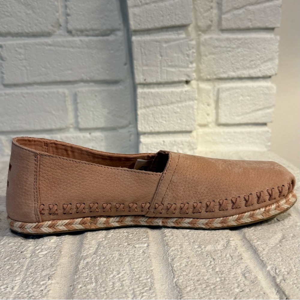 NWOT TOMS Alpargata Plus - Picture 8 of 9